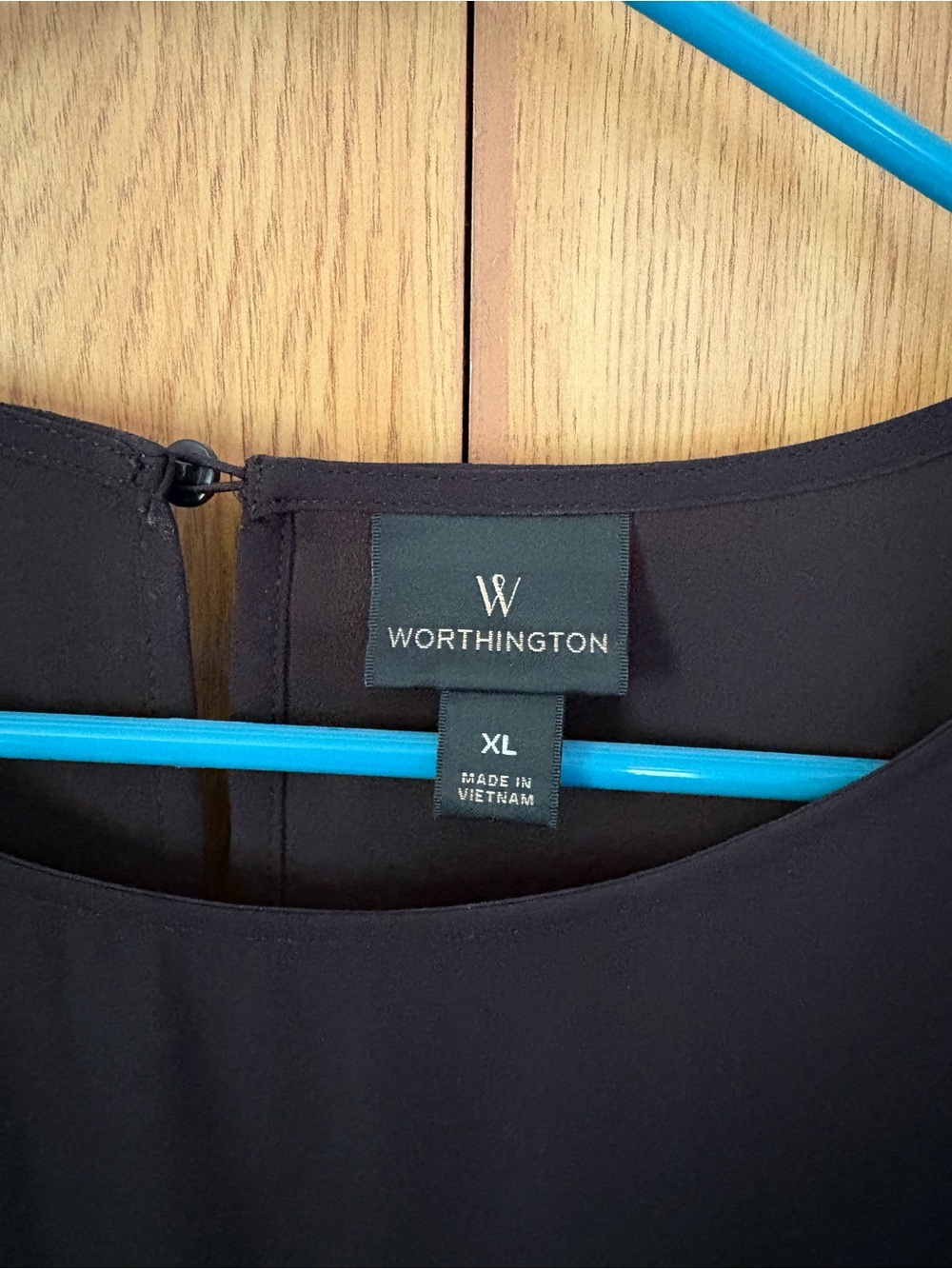 Worthington Black Crewneck fluttered Sleeve Top